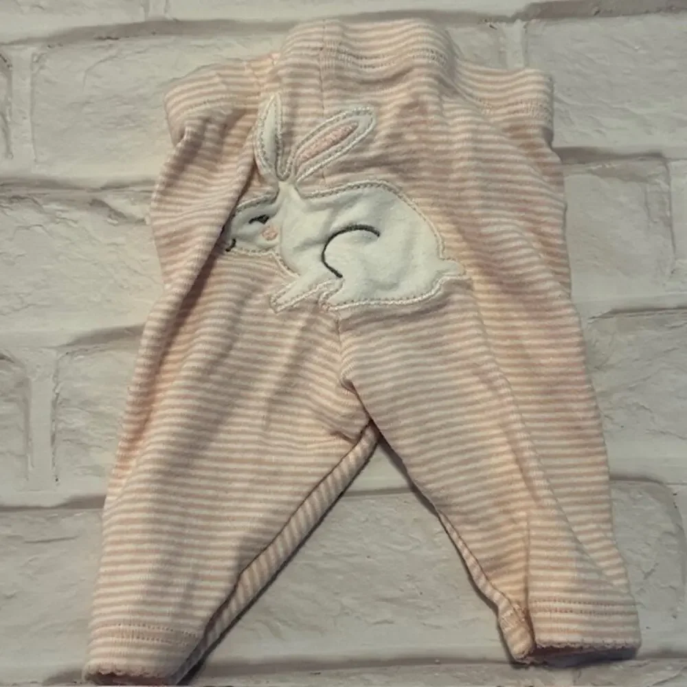 Newborn to 3M Baby Girl Gerber's Carter's Lot of 9 Clothes